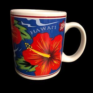 Hilo Hattie Hawaiian Mug w/Large Floral Graphics